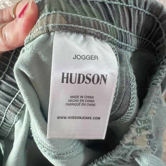 Hudson Women's Utility Jogger With Zip Hem Green Camo Print Size M - Picture 8 of 10
